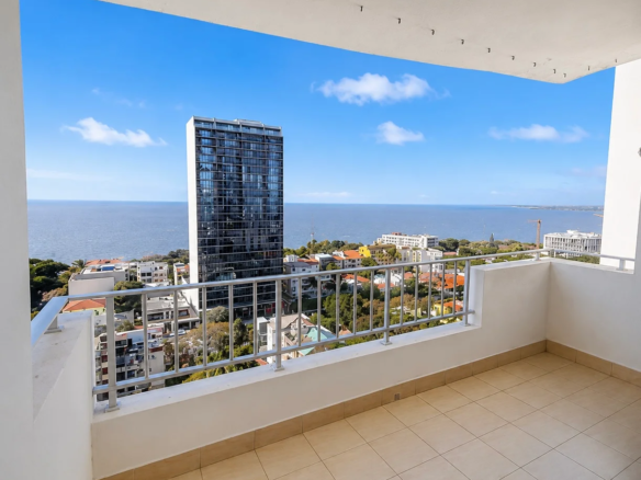 Excelente Apartamento T3 com Vista Mar | Polana