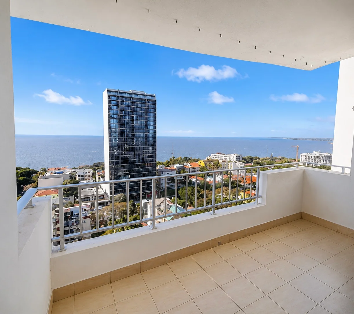 Excelente Apartamento T3 com Vista Mar | Polana