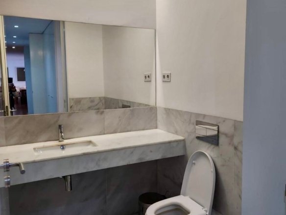 SUPER LUXURIOUS 4-BEDROOM APARTMENT FOR RENT – POLANA