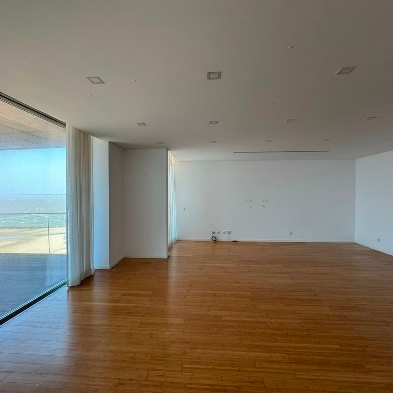 Zen Residence | Apartamento T4 de Luxo para Arrendamento na Avenida Marginal