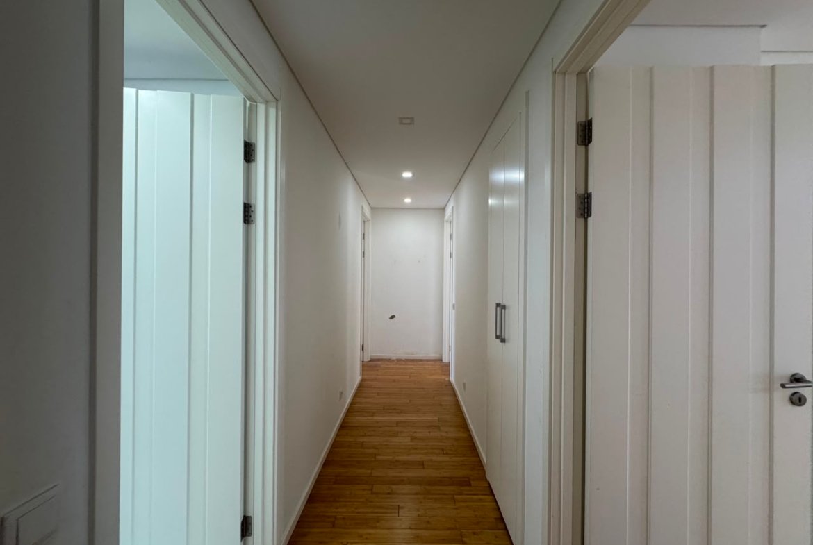 Zen Residence | Apartamento T4 de Luxo para Arrendamento na Avenida Marginal