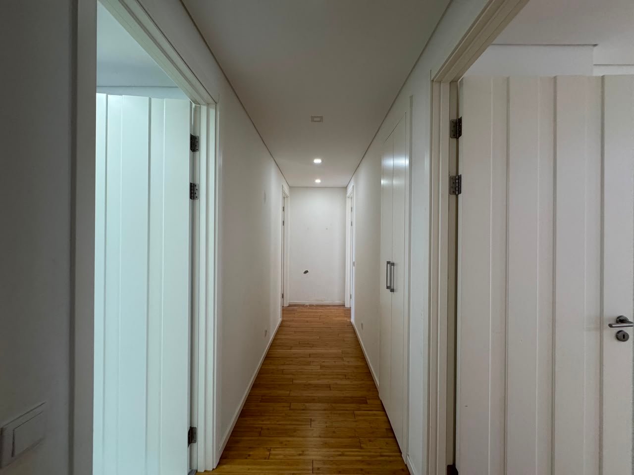06 Zen Residence | Apartamento T4 de Luxo para Arrendamento na Avenida Marginal