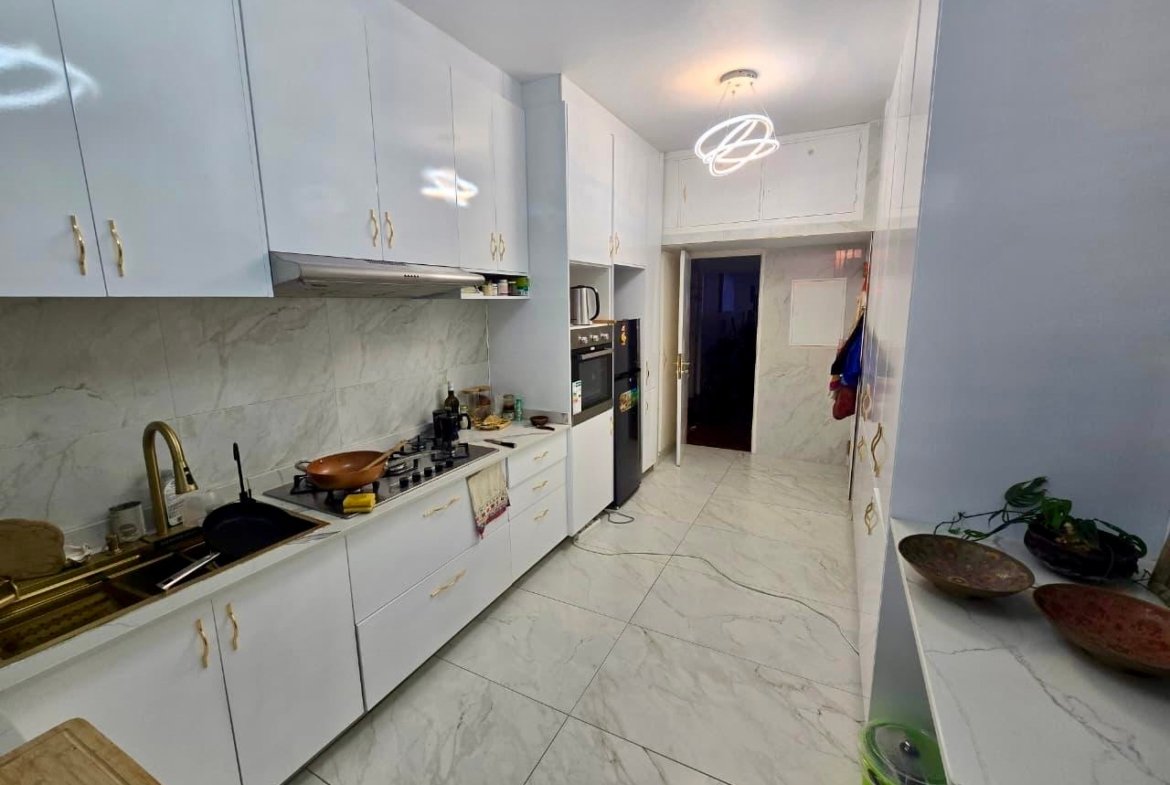 🏢 VENDE-SE APARTAMENTO TP3 COM VISTA MAR – AV. JULIUS NYERERE