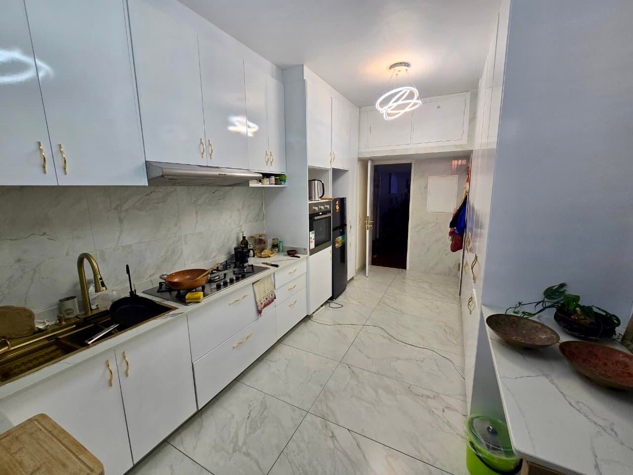 🏢 VENDE-SE APARTAMENTO TP3 COM VISTA MAR – AV. JULIUS NYERERE
