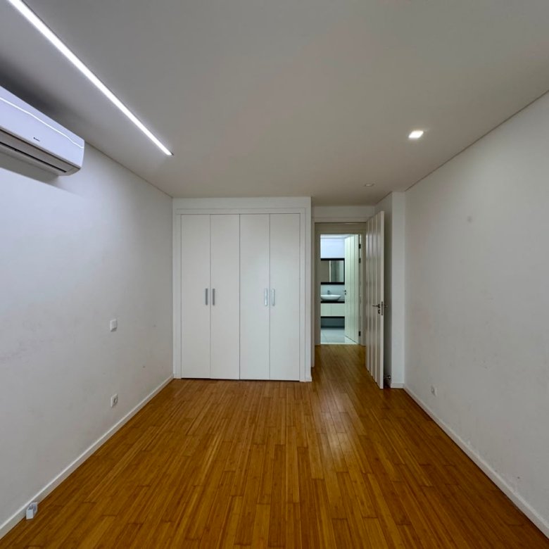 Zen Residence | Apartamento T4 de Luxo para Arrendamento na Avenida Marginal