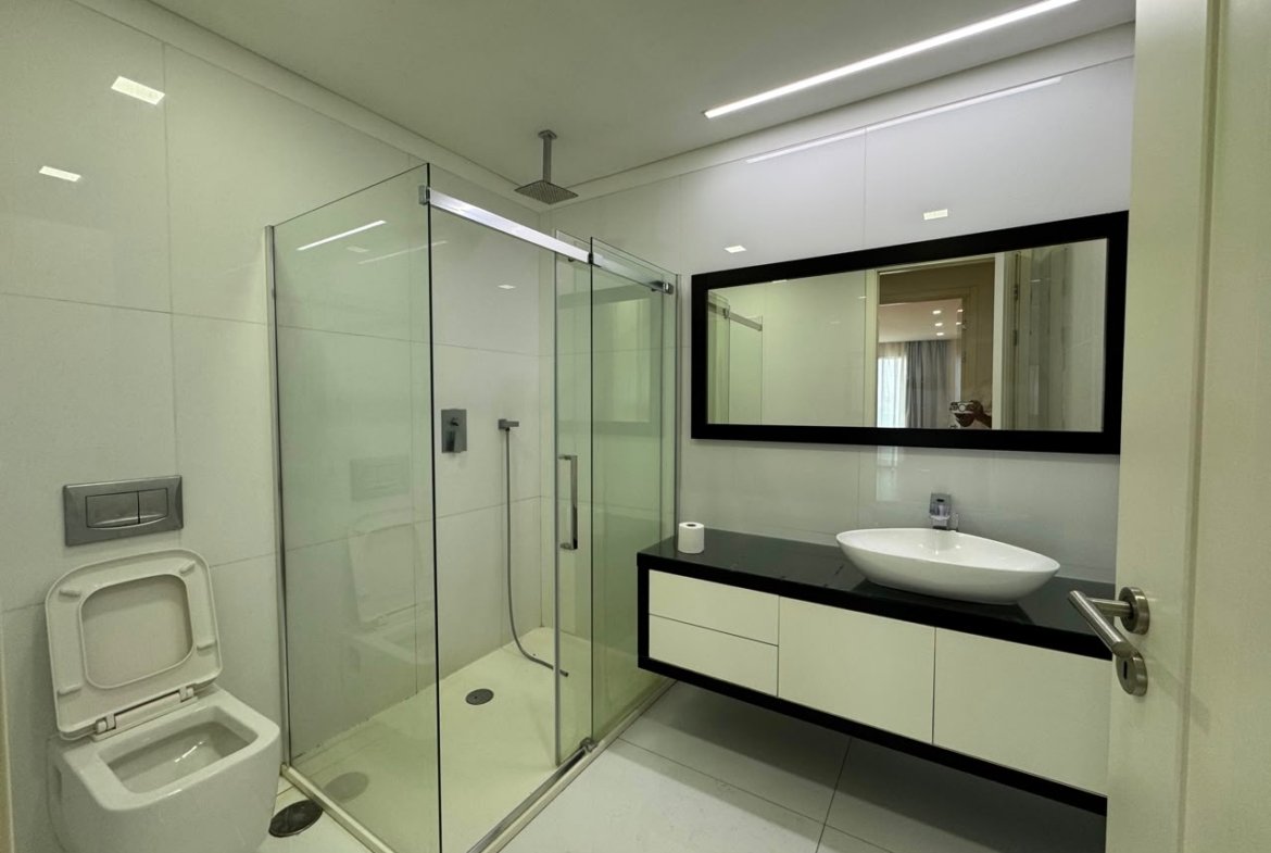 Zen Residence | Apartamento T4 de Luxo para Arrendamento na Avenida Marginal