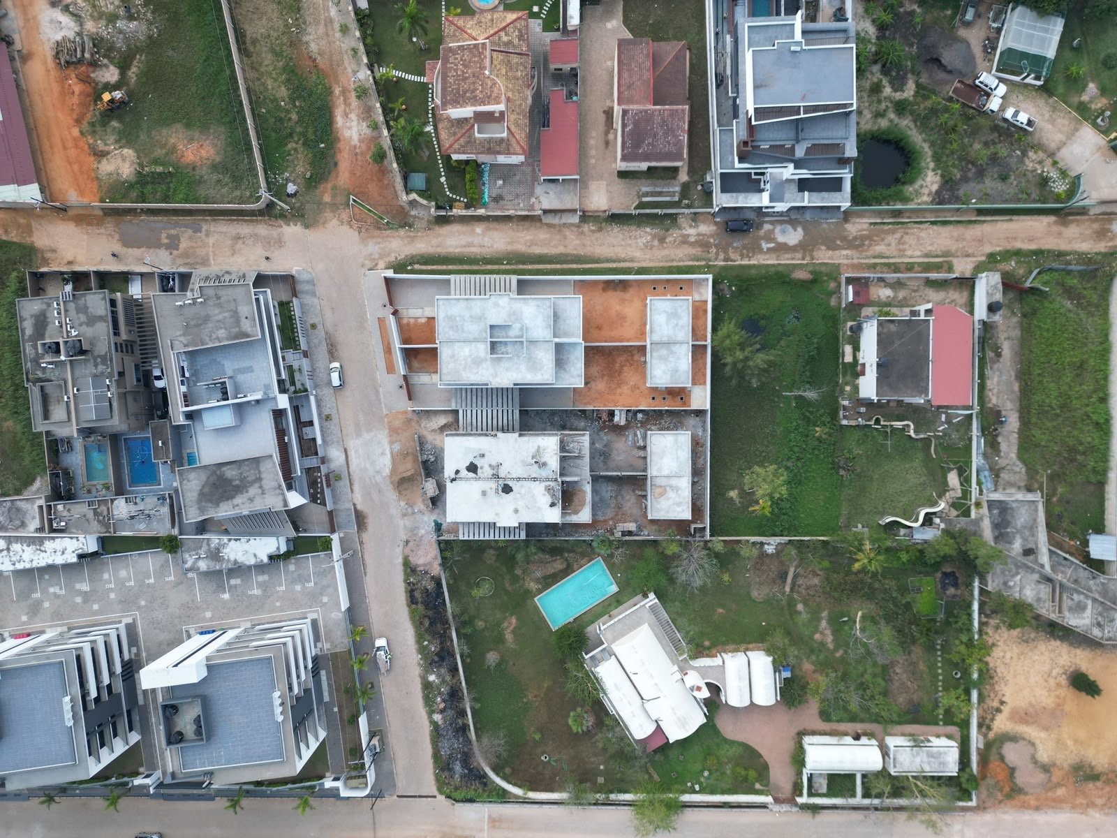 🏡 VENDE-SE MORADIA GEMINADA TP4 EM TOSCO – TRIUNFO NOVO