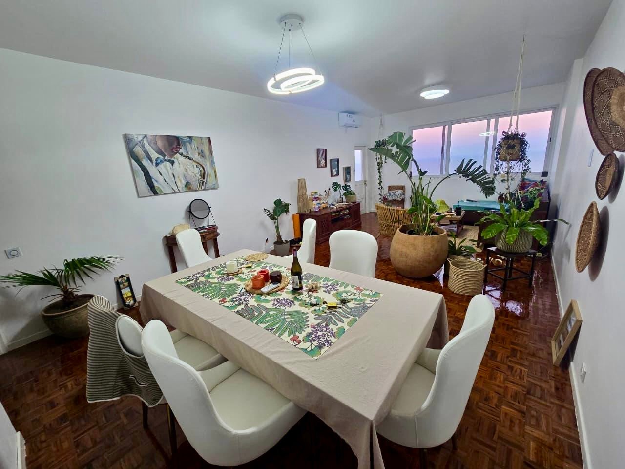 🏢 VENDE-SE APARTAMENTO TP3 COM VISTA MAR – AV. JULIUS NYERERE