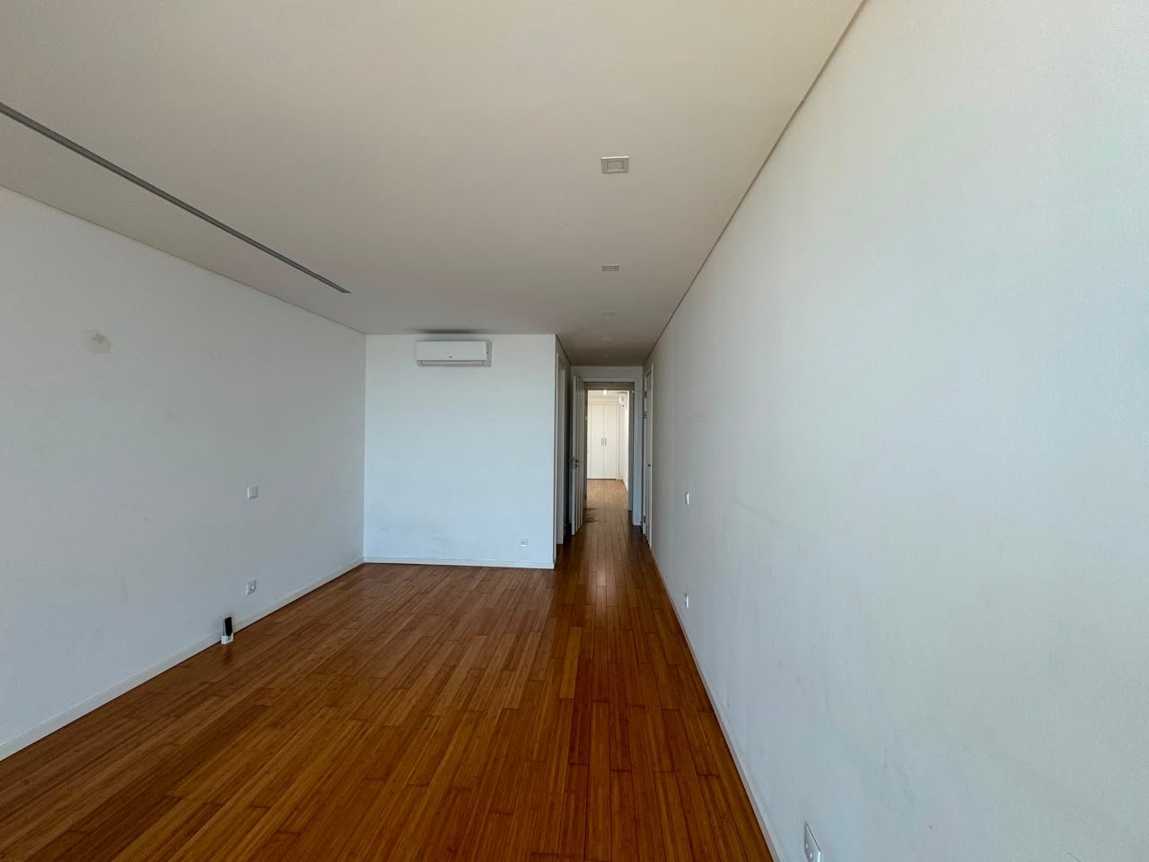 16 Zen Residence | Apartamento T4 de Luxo para Arrendamento na Avenida Marginal