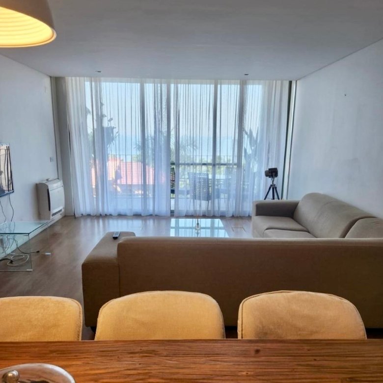 SUPER LUXURIOUS 4-BEDROOM APARTMENT FOR RENT – POLANA