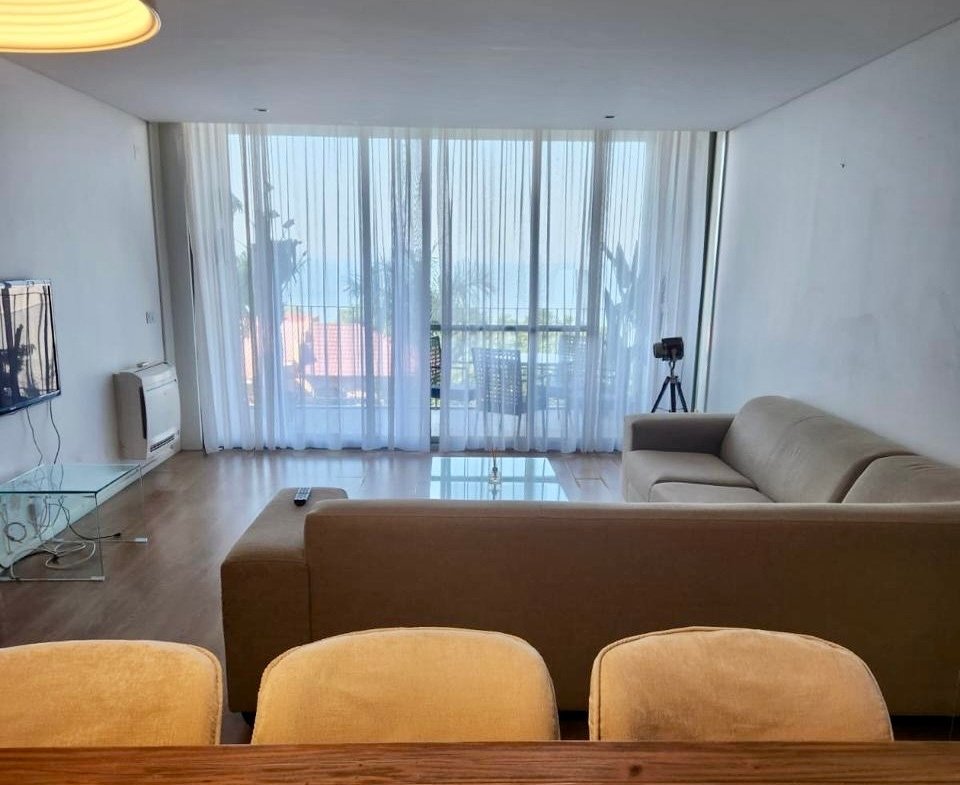 SUPER LUXURIOUS 4-BEDROOM APARTMENT FOR RENT – POLANA