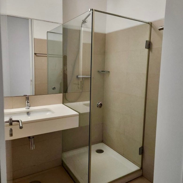 SUPER LUXURIOUS 4-BEDROOM APARTMENT FOR RENT – POLANA