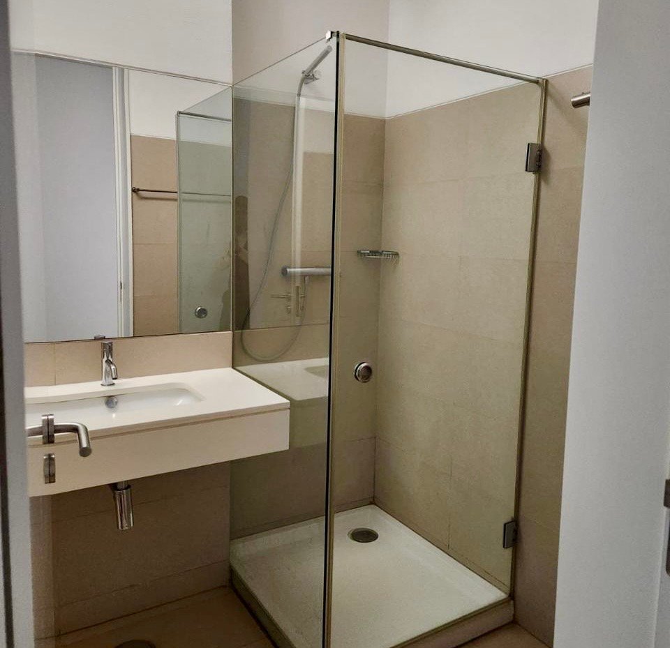 SUPER LUXURIOUS 4-BEDROOM APARTMENT FOR RENT – POLANA