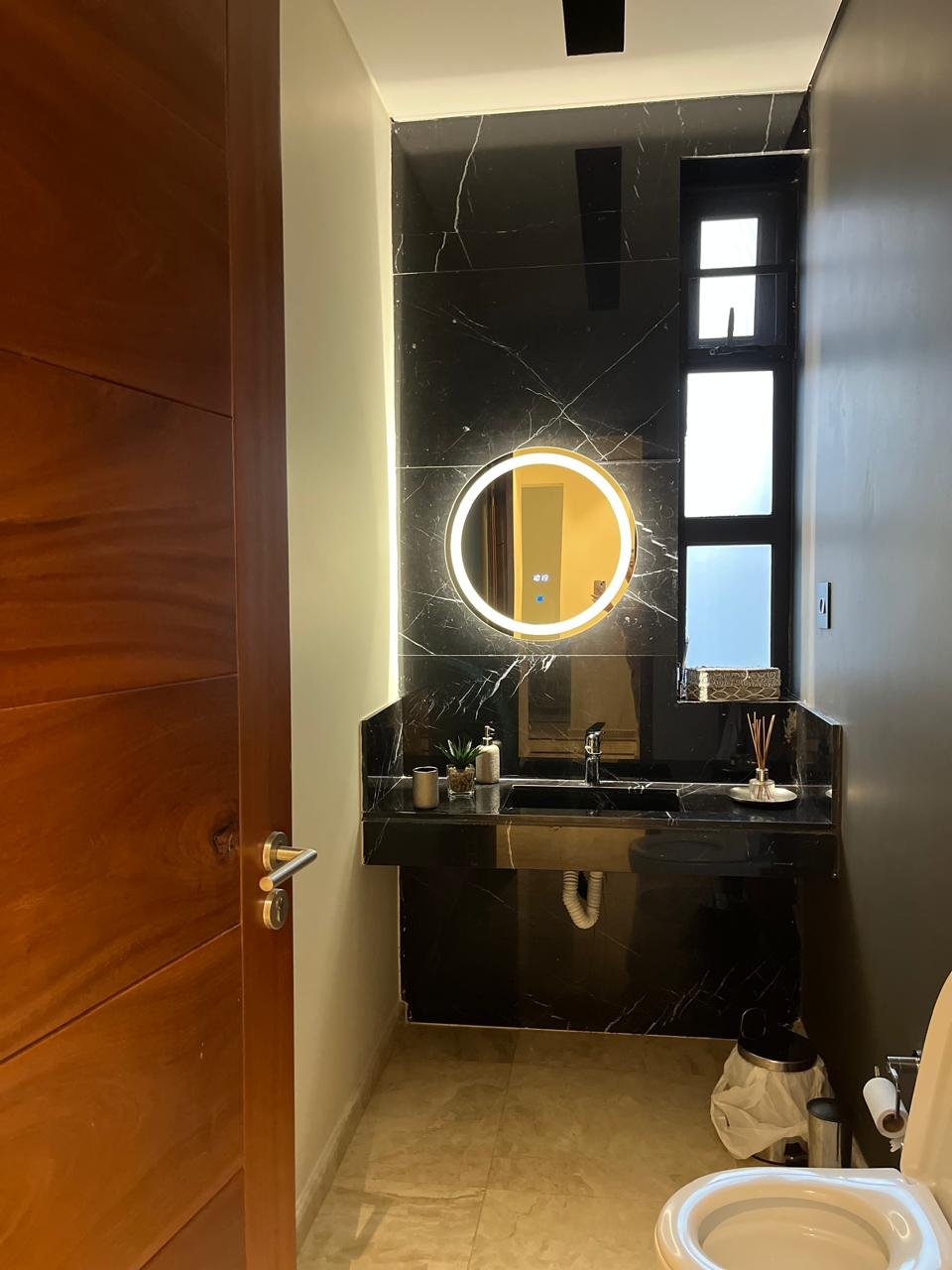 🏡 VENDE-SE MORADIA SUPER LUXUOSA | T4+ | 28.000.000 MZN