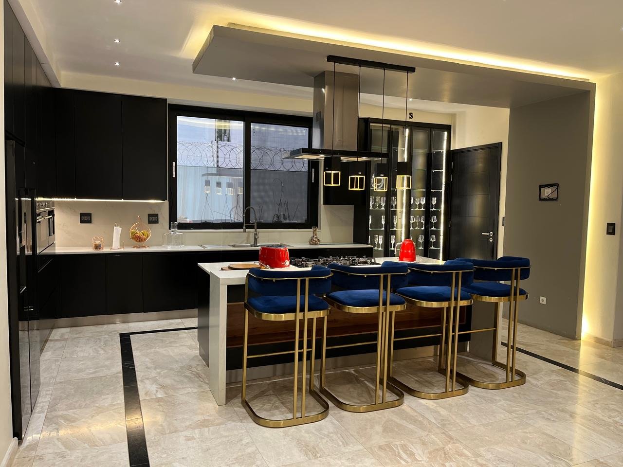 🏡 VENDE-SE MORADIA SUPER LUXUOSA | T4+ | 28.000.000 MZN