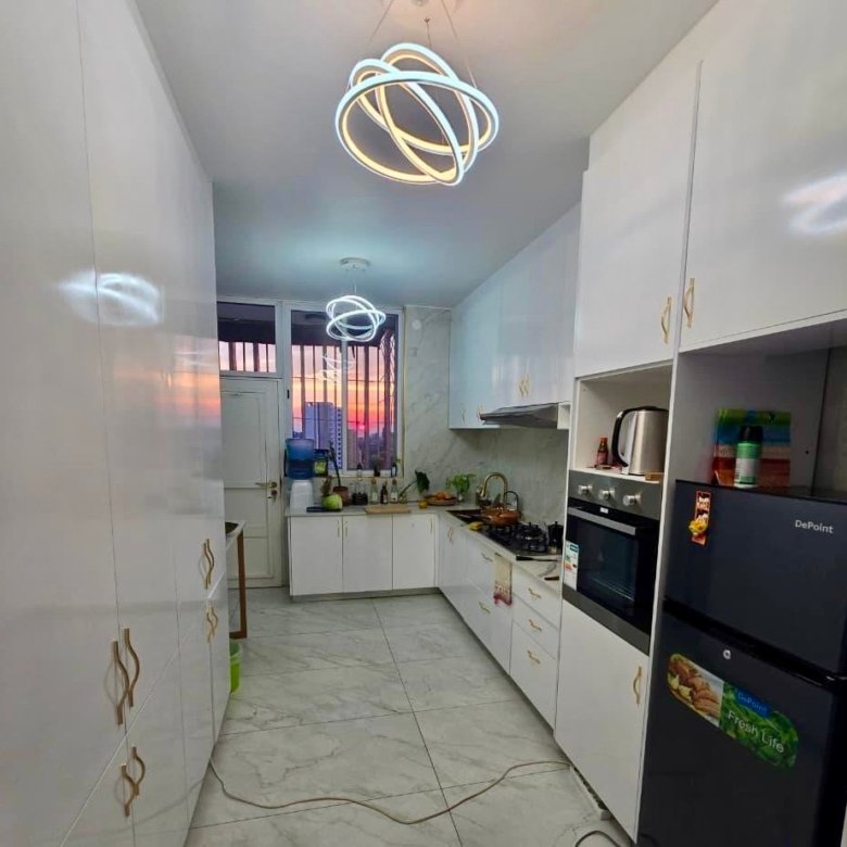 🏢 VENDE-SE APARTAMENTO TP3 COM VISTA MAR – AV. JULIUS NYERERE