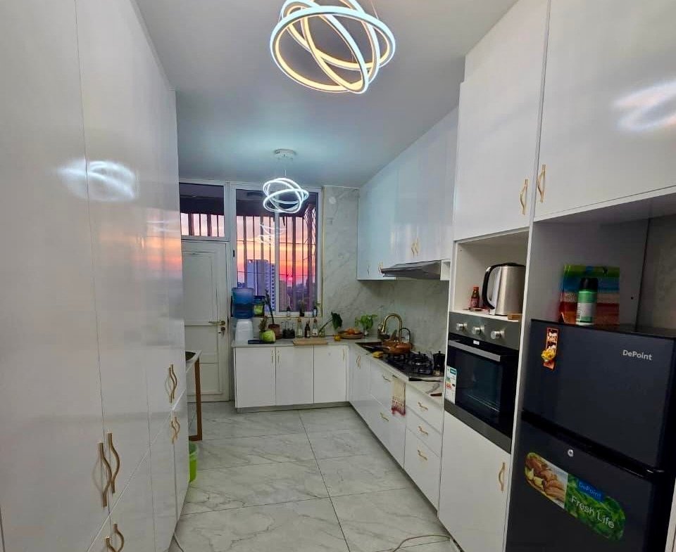 🏢 VENDE-SE APARTAMENTO TP3 COM VISTA MAR – AV. JULIUS NYERERE