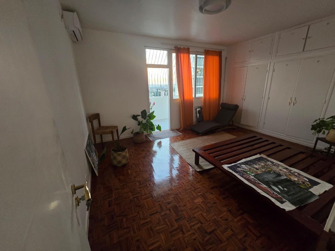🏢 VENDE-SE APARTAMENTO TP3 COM VISTA MAR – AV. JULIUS NYERERE