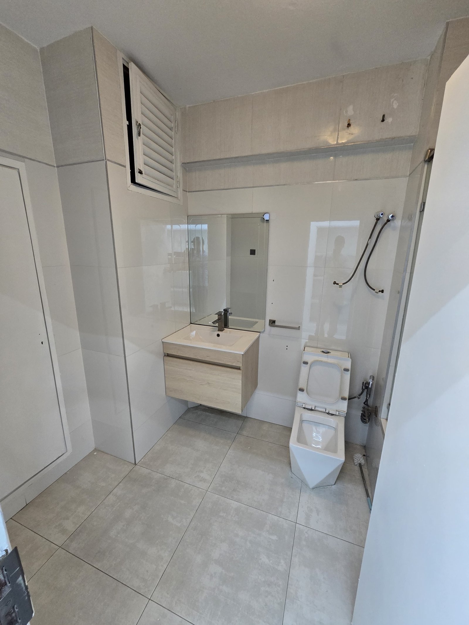 🏡 APARTAMENTO T2 À VENDA | AV. EDUARDO MONDLANE – MAPUTO