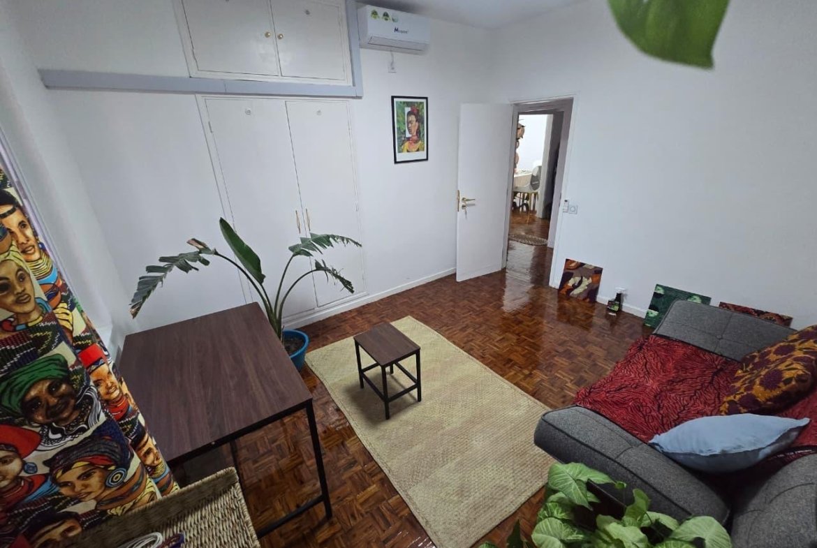 🏢 VENDE-SE APARTAMENTO TP3 COM VISTA MAR – AV. JULIUS NYERERE