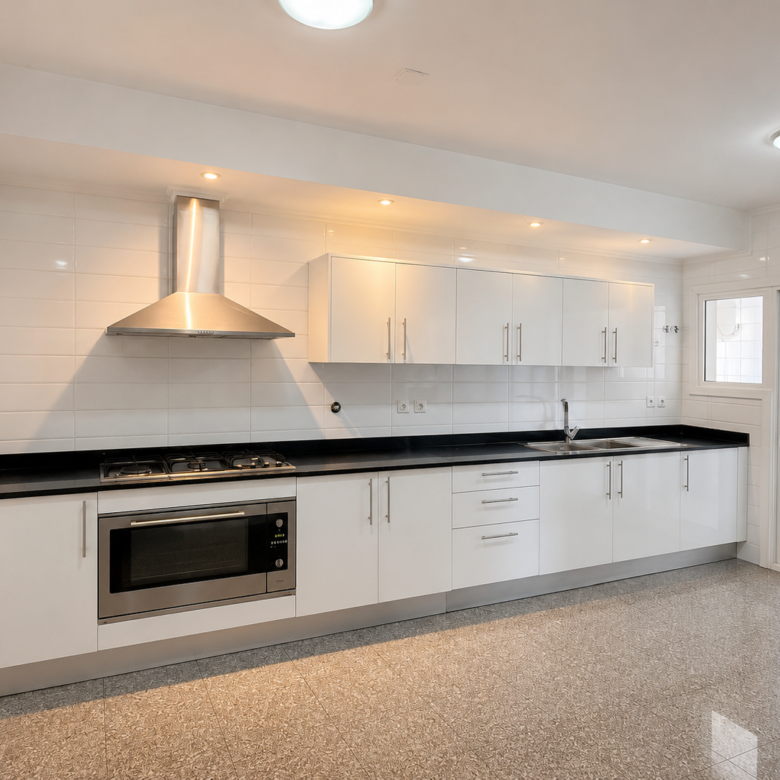Excelente Apartamento T3 com Vista Mar | Polana