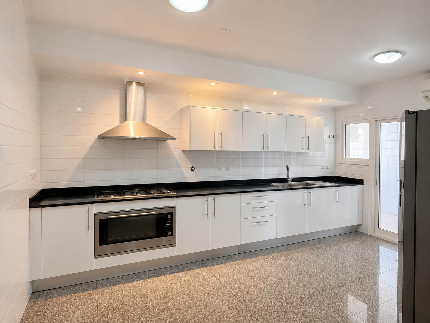 Excelente Apartamento T3 com Vista Mar | Polana
