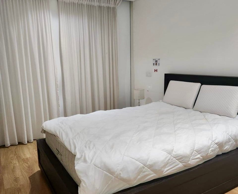 SUPER LUXURIOUS 4-BEDROOM APARTMENT FOR RENT – POLANA