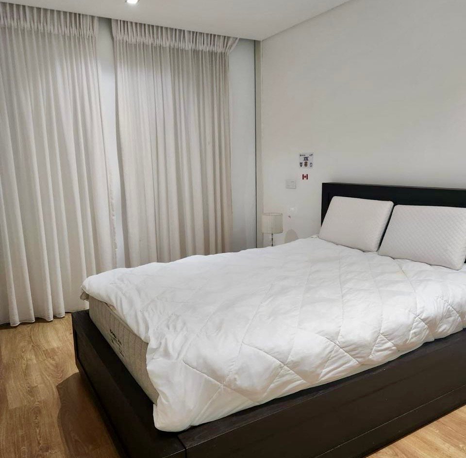 SUPER LUXURIOUS 4-BEDROOM APARTMENT FOR RENT – POLANA