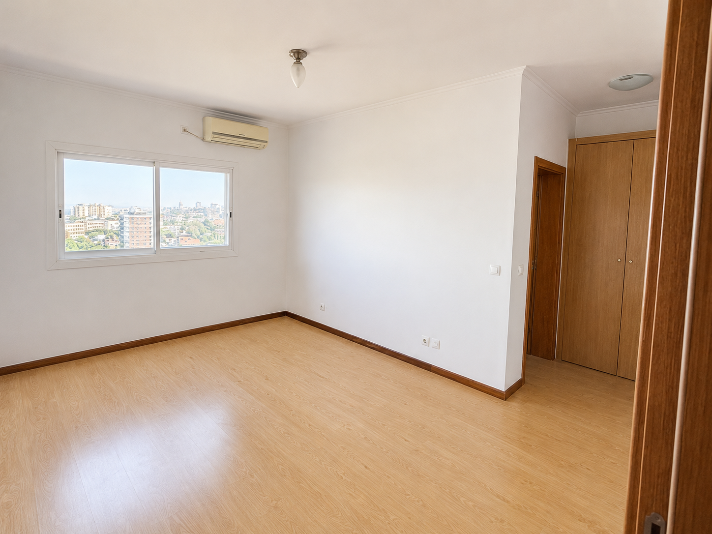 Excelente Apartamento T3 com Vista Mar | Polana