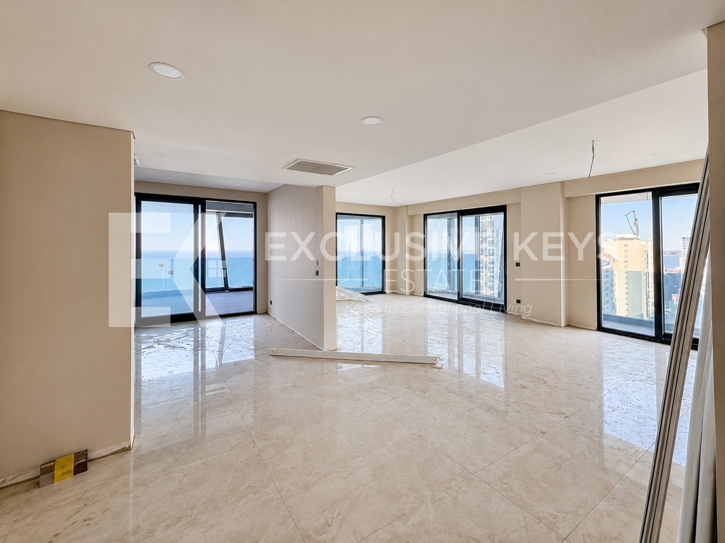 Penthouse de Luxo com Vista Panorâmica para o Mar | Condomínio Lótus