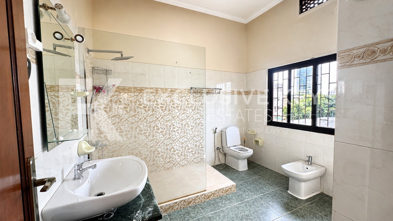 🏢 Arrenda-se Apartamento T3 | Ideal para Escritórios