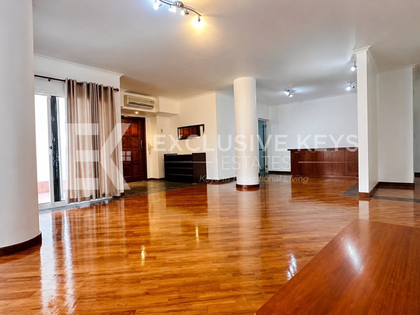 Apartamento T3 para Arrendamento | Condomínio Tivane | Polana, Maputo|Renda: 80.000 MZN/mês