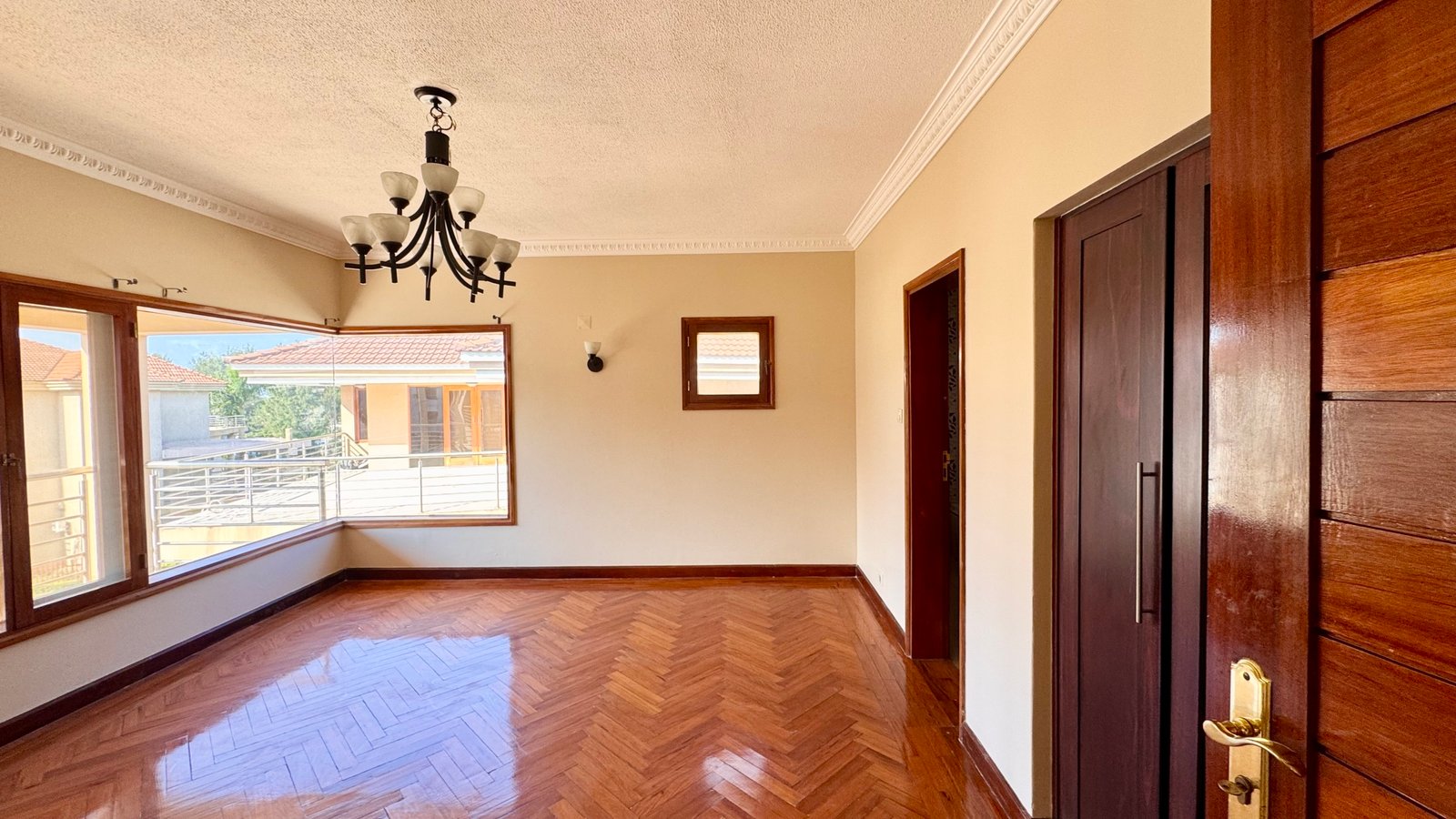 🏡 EM ARRENDAMENTO | MORADIA NOVA SUPER LUXUOSA T5 ✨