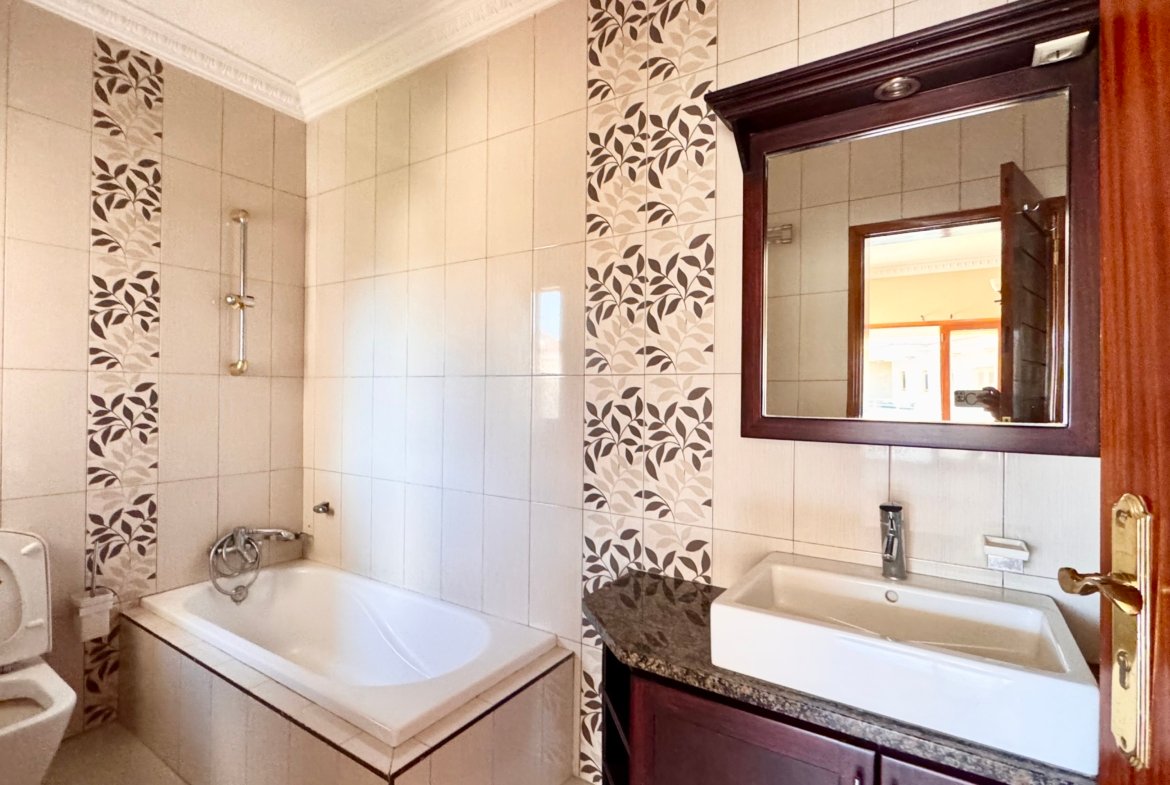🏡 EM ARRENDAMENTO | MORADIA NOVA SUPER LUXUOSA T5 ✨