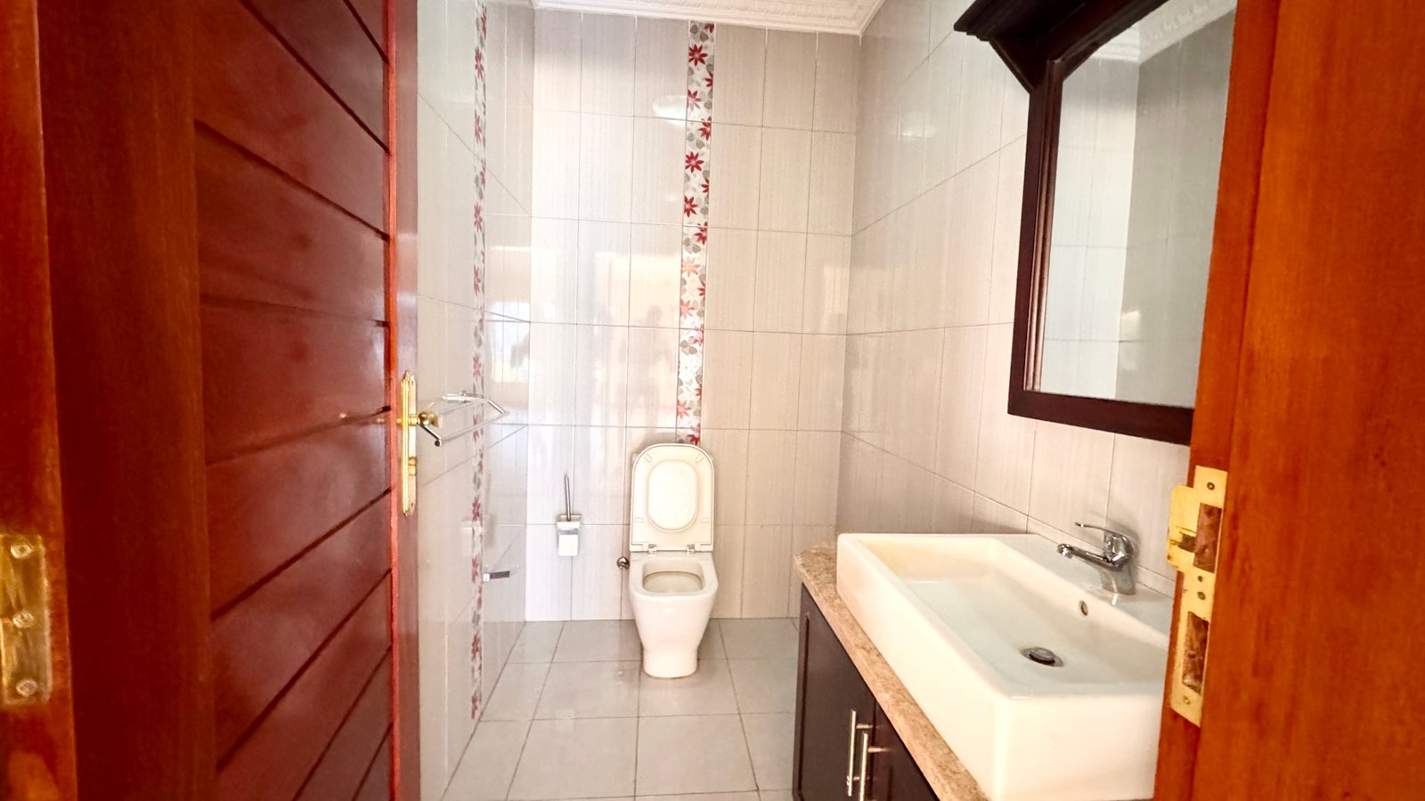 🏡 EM ARRENDAMENTO | MORADIA NOVA SUPER LUXUOSA T5 ✨