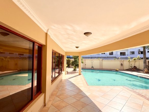🏡 EM ARRENDAMENTO | MORADIA NOVA SUPER LUXUOSA T5 ✨
