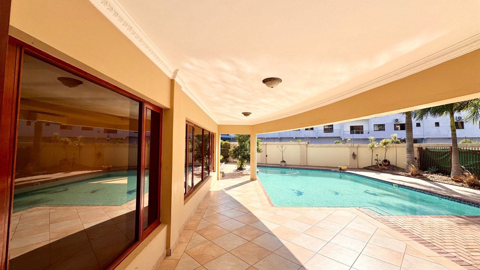 🏡 EM ARRENDAMENTO | MORADIA NOVA SUPER LUXUOSA T5 ✨