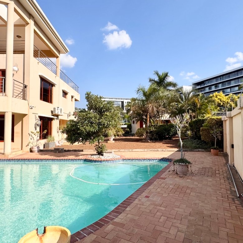🏡 EM ARRENDAMENTO | MORADIA NOVA SUPER LUXUOSA T5 ✨