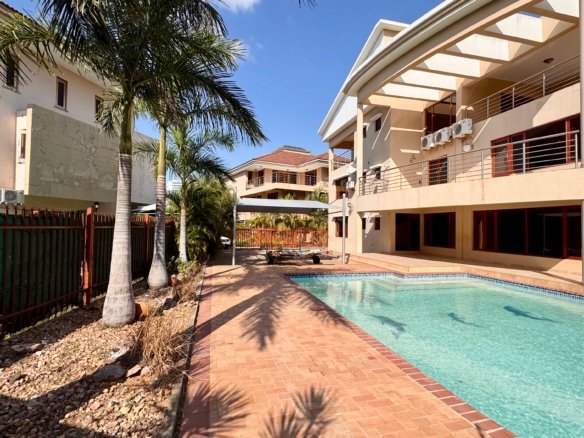 🏡 EM ARRENDAMENTO | MORADIA NOVA SUPER LUXUOSA T5 ✨