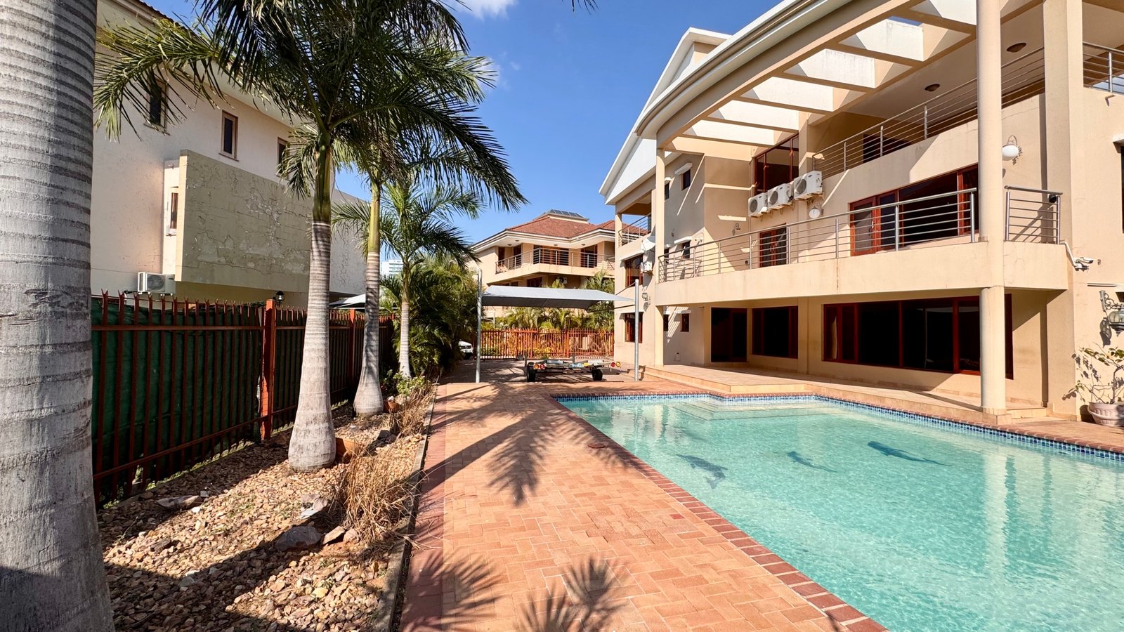 🏡 EM ARRENDAMENTO | MORADIA NOVA SUPER LUXUOSA T5 ✨