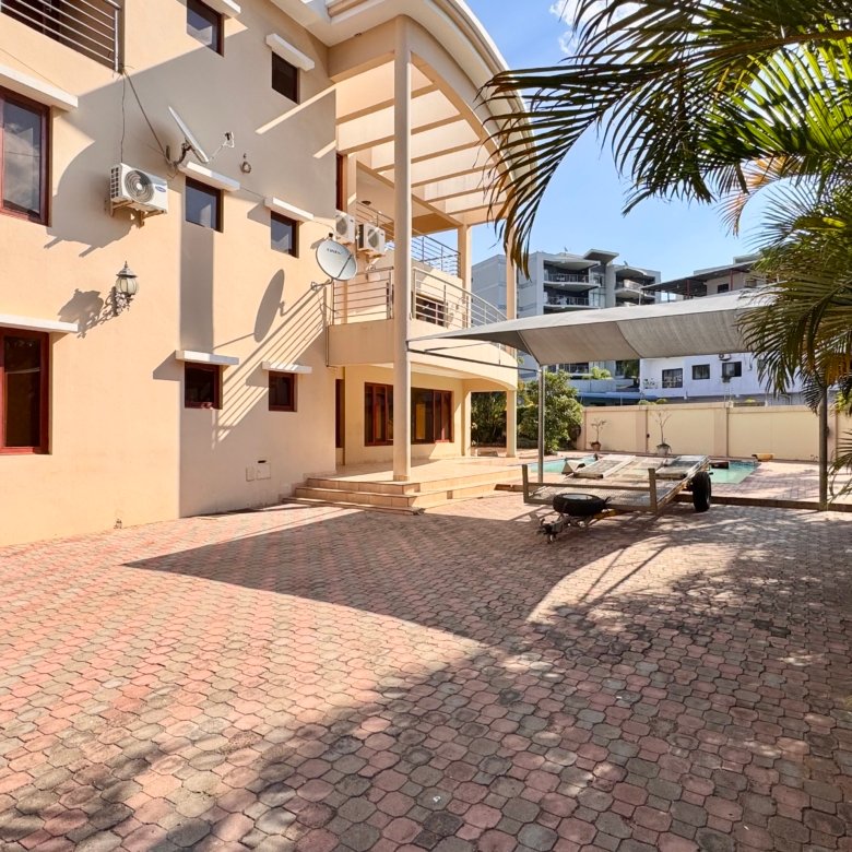 🏡 EM ARRENDAMENTO | MORADIA NOVA SUPER LUXUOSA T5 ✨