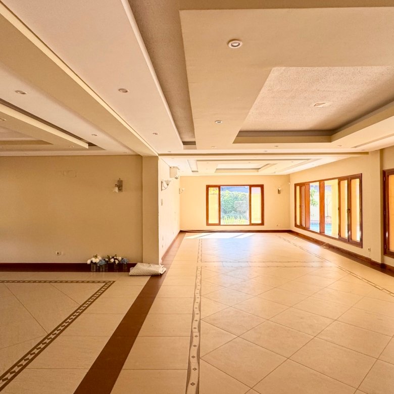 🏡 EM ARRENDAMENTO | MORADIA NOVA SUPER LUXUOSA T5 ✨