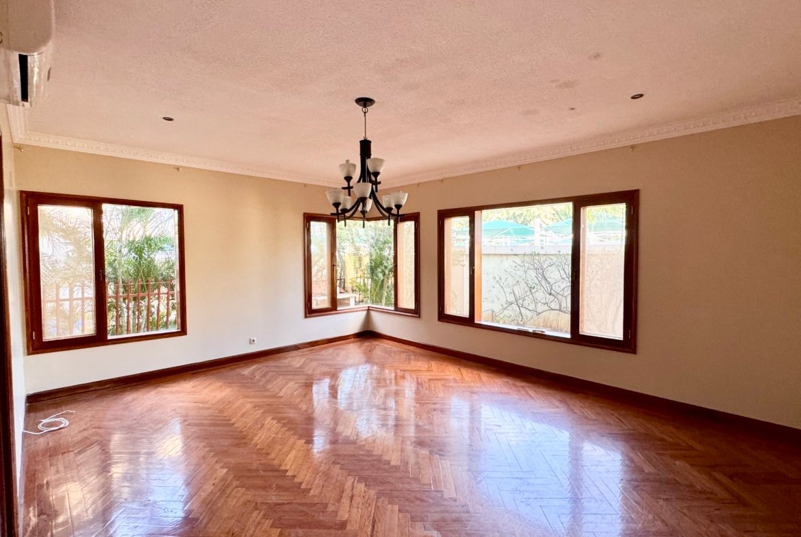 🏡 EM ARRENDAMENTO | MORADIA NOVA SUPER LUXUOSA T5 ✨