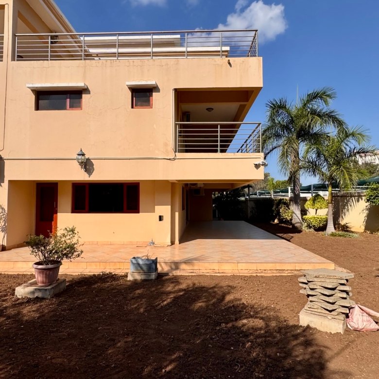 🏡 EM ARRENDAMENTO | MORADIA NOVA SUPER LUXUOSA T5 ✨