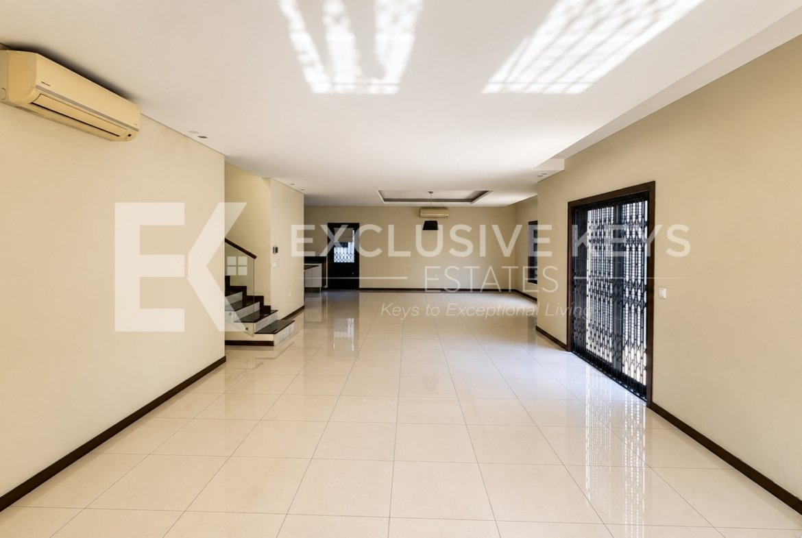 🏡 ARRENDA-SE | Moradia TP4 de Luxo | Condomínio Bela Vista