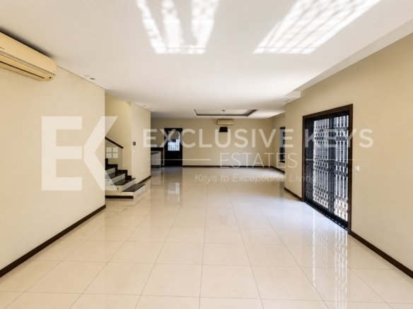 🏡 ARRENDA-SE | Moradia TP4 de Luxo | Condomínio Bela Vista