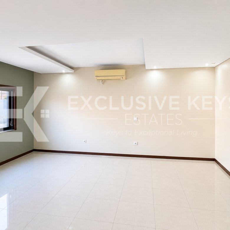 🏡 ARRENDA-SE | Moradia TP4 de Luxo | Condomínio Bela Vista