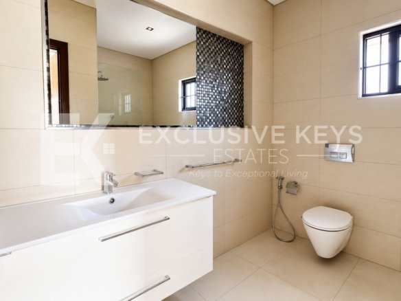 🏡 ARRENDA-SE | Moradia TP4 de Luxo | Condomínio Bela Vista