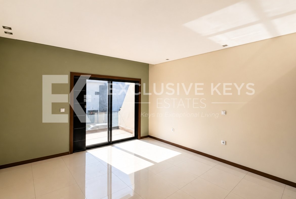 🏡 ARRENDA-SE | Moradia TP4 de Luxo | Condomínio Bela Vista