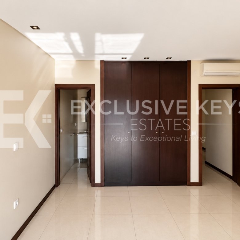 🏡 ARRENDA-SE | Moradia TP4 de Luxo | Condomínio Bela Vista